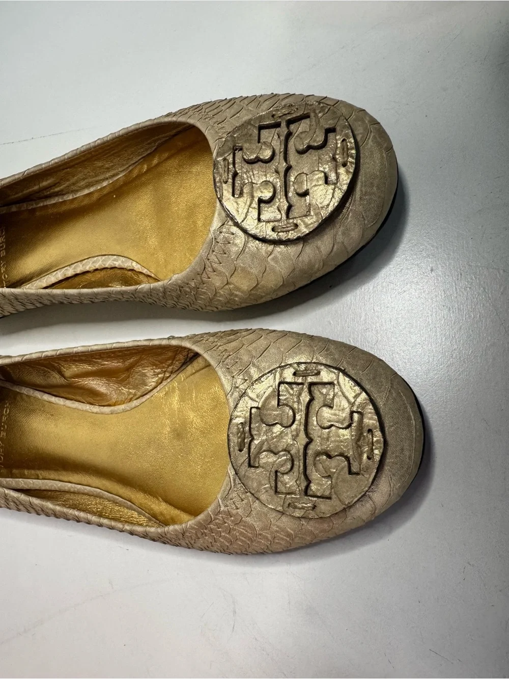 Tory Burch Champagne Metallic Leather Logo Ballet Flats 7.5